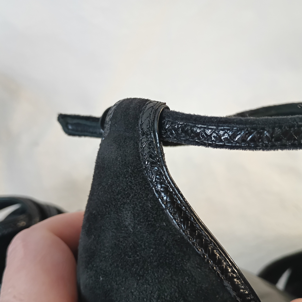 Burberry Elegant Black High Heels - Picture 12 of 13